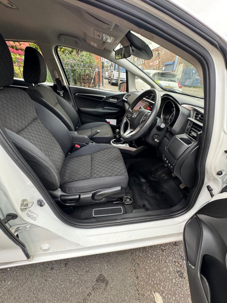 2016 Honda Jazz 1.3 SE 5dr HATCHBACK Petrol Manual