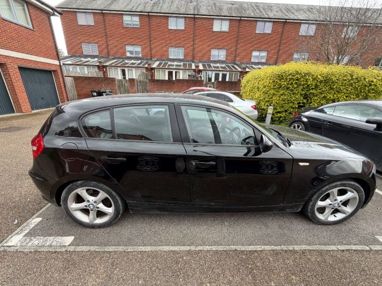 BMW, 1 SERIES, Hatchback, 2010, Manual, 1995 (cc), 5 doors