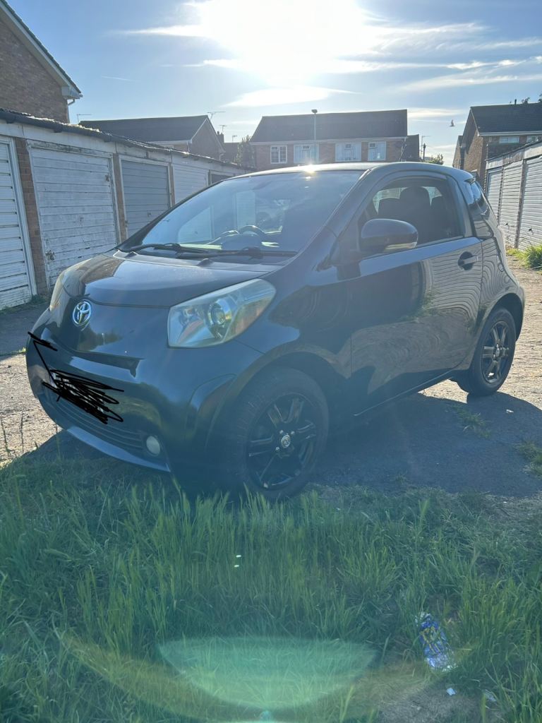 Toyota, IQ2, Hatchback, 2009, Manual, 998 (cc), 3 doors
