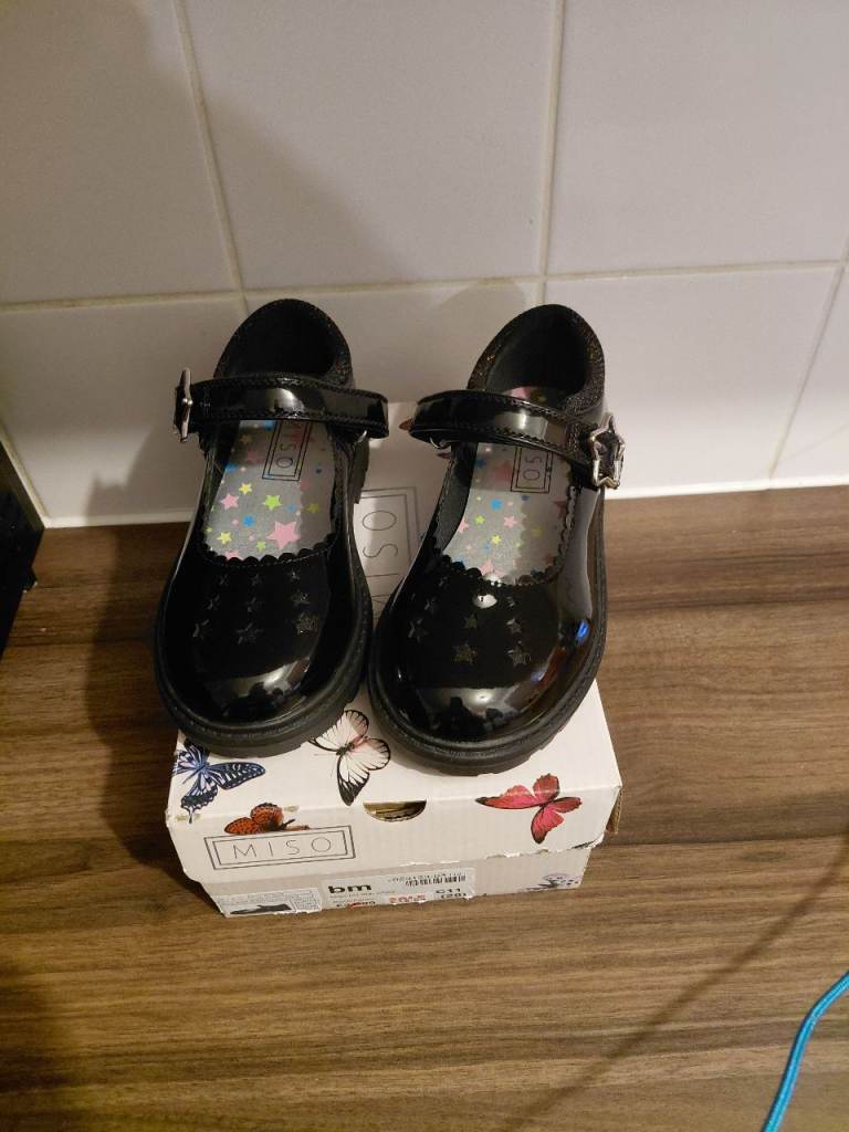 School shoes 