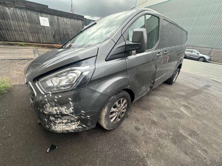 2019 FORD TRANSIT CUSTOM 2.0 ECOBLUE 130PS LOW ROOF LIMITED VAN AUTO BREAKING FOR PARTS