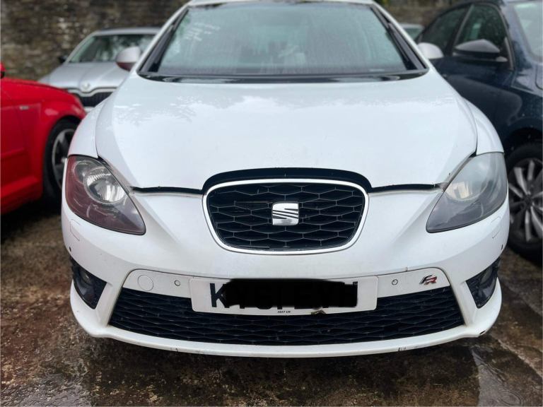 SEAT LEON MK2 FR FACELIFT FOR BREAKING IN WHITE LS9R 09-12