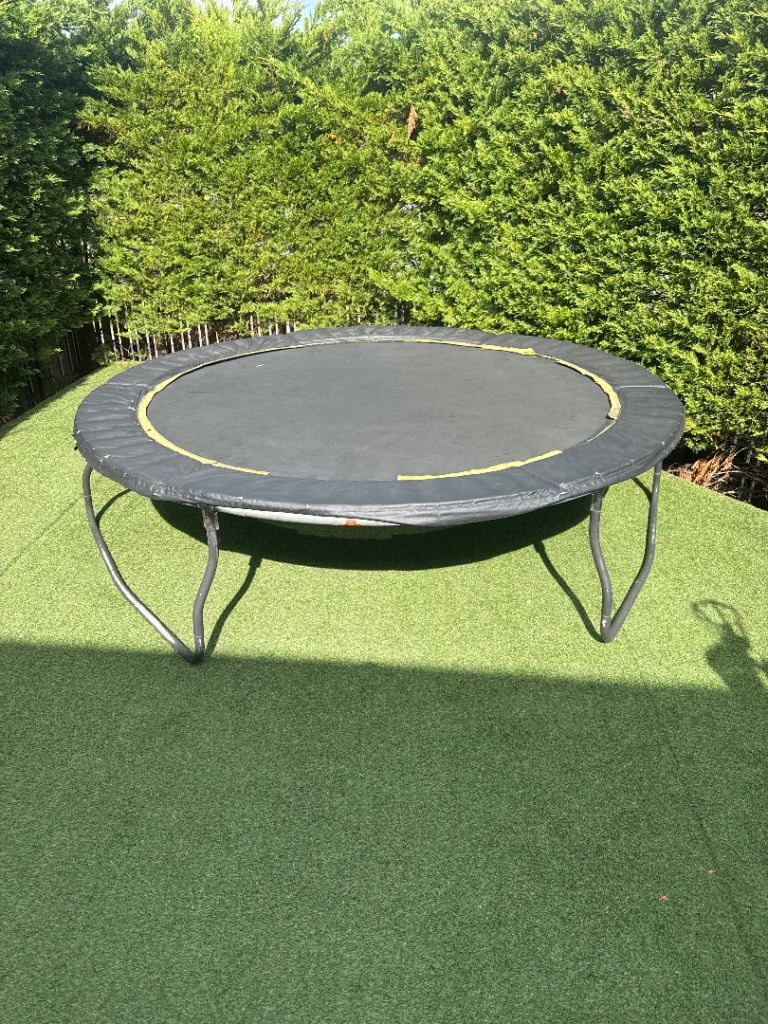 Free 3m Round Garden Trampoline