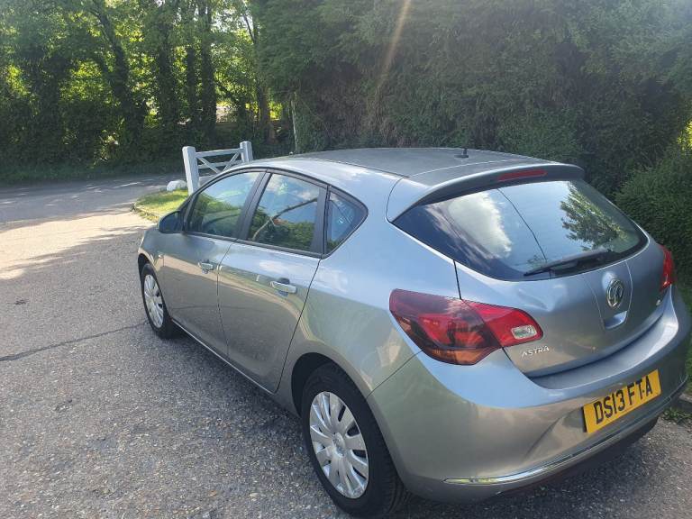Vauxhall, ASTRA, Hatchback, 2013, Manual, 1598 (cc), 5 doors