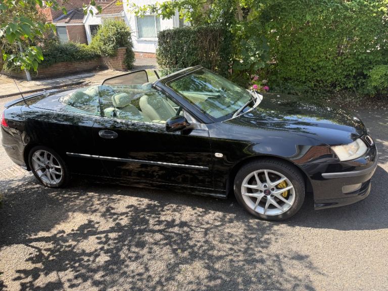 Saab, 9-3,Aero 210 bhp Convertible, 2005, Manual, 1998 (cc), 2 doors