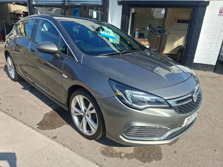 2017 Vauxhall Astra 1.6 CDTi 16V 136 SRi Vx-line 5dr HATCHBACK Diesel Manual