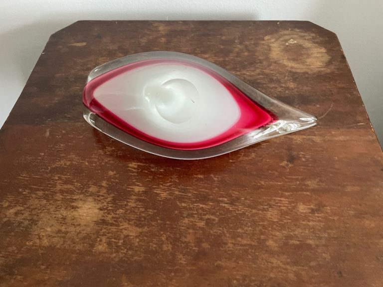 Unique Red and White Art Glass Centrepiece – Good Condition