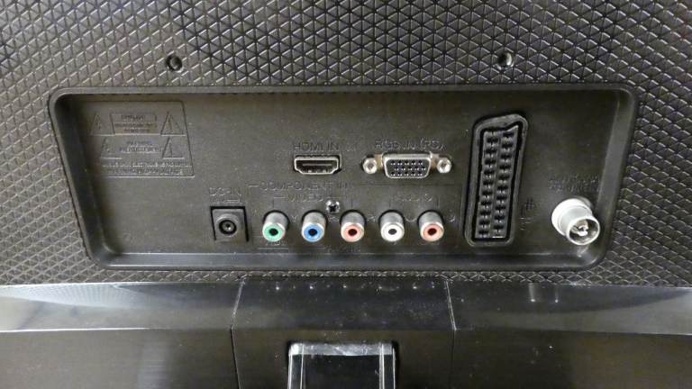 LG 22 inch IPS LED TV 22MA33D Perfect Freeview TV for where there is Limited Space