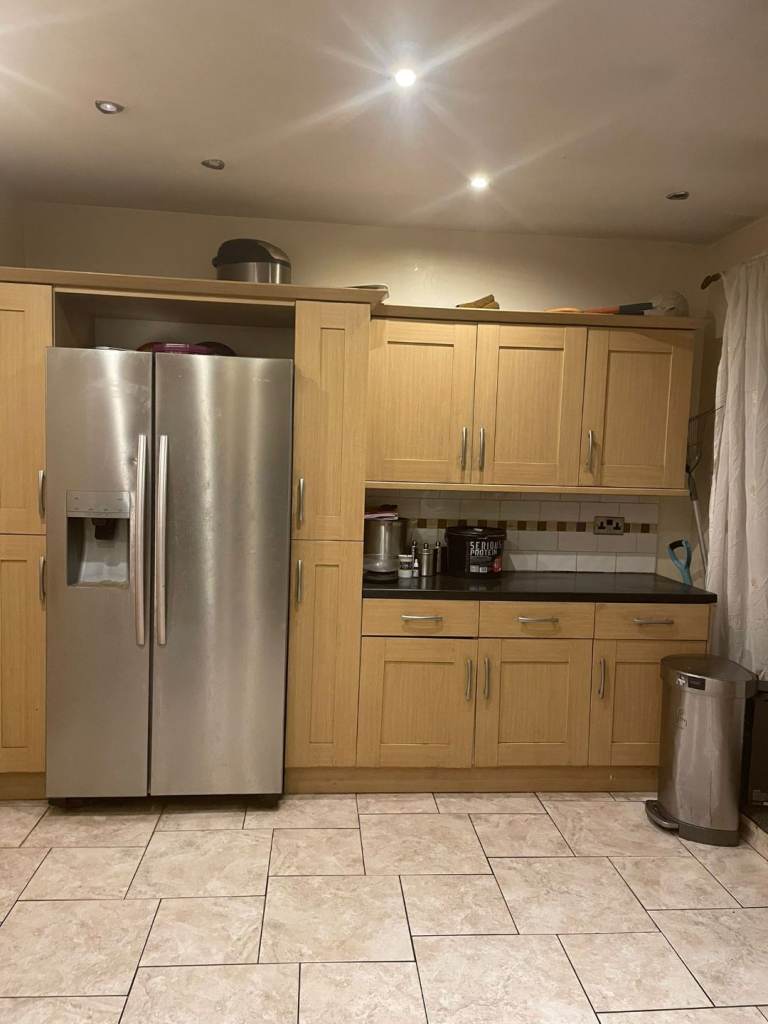 Large Double Bed room for rent in Romford
