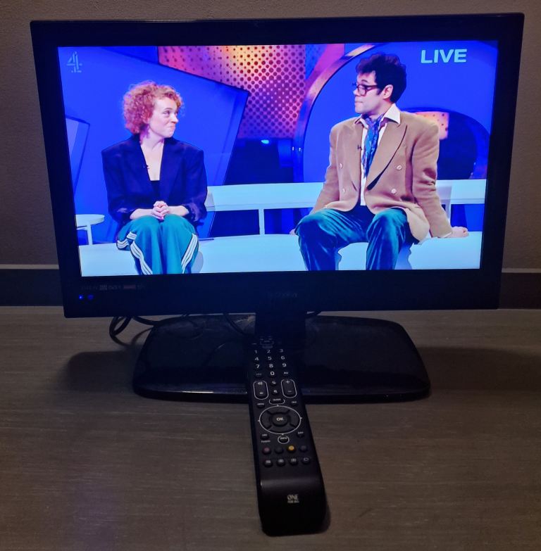 19 Inch Technika Freeview TV