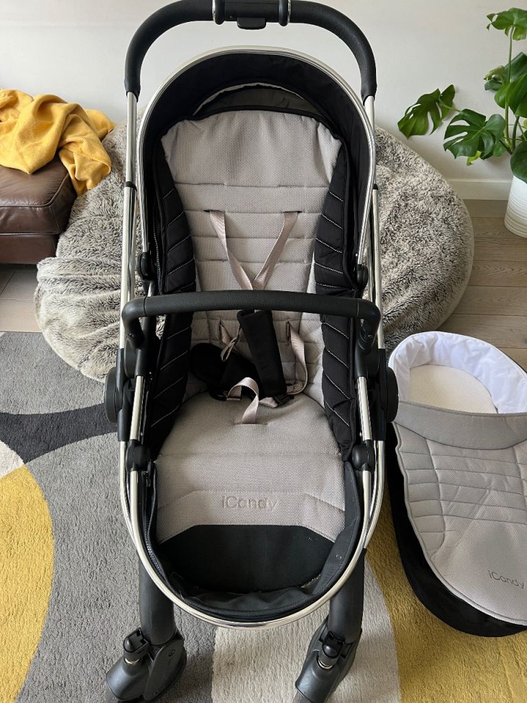 iCandy Peach 5 Beluga Full Travel System | Carrycot, Seat, Rain Cover