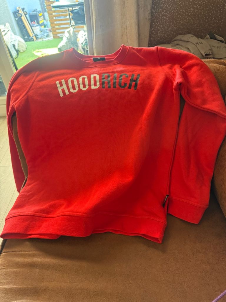 Hoodrich teenager Red Sweatshirt XL (13-15Y) – New Condition NWOT