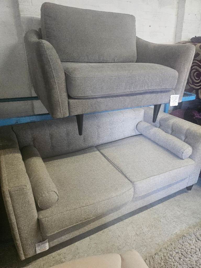 New grey Chesterfield sofa & snuggler chair stunning 