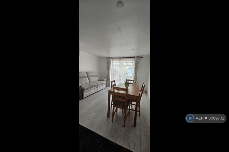 2 bedroom house in Brookhill Road, London, SE18 (2 bed) (#3069702)