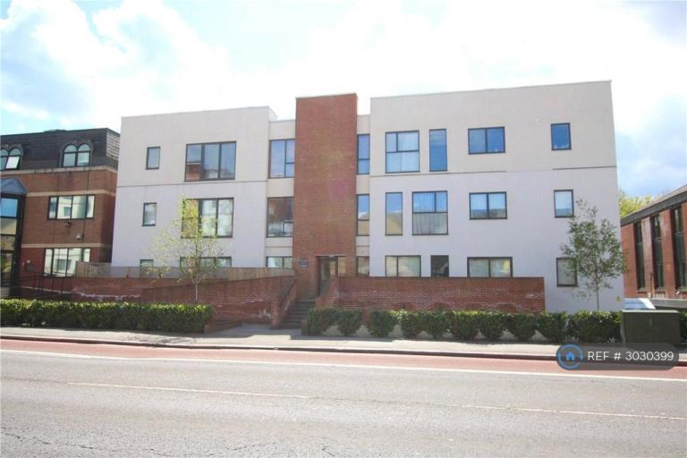 2 bedroom flat in Kings Road, Reading, RG1 (2 bed) (#3030399)