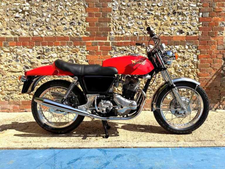  Norton 750 COMMANDO Manual