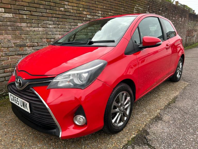 2015 Toyota Yaris 1.0 VVT-i Icon Hatchback 3dr Petrol Manual Euro 6 (69 ps)