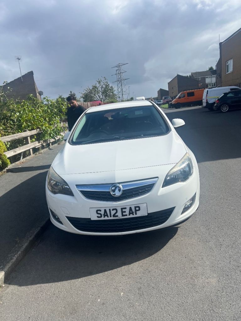 Vauxhall, ASTRA, Hatchback, 2012, Manual, 1398 (cc), 5 doors