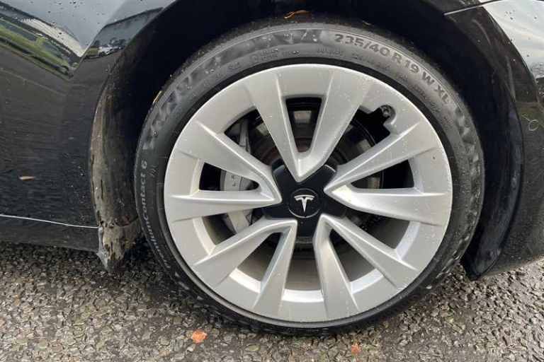 2021 Tesla Model 3 Long Range AWD 4dr Auto SALOON ELECTRIC Automatic