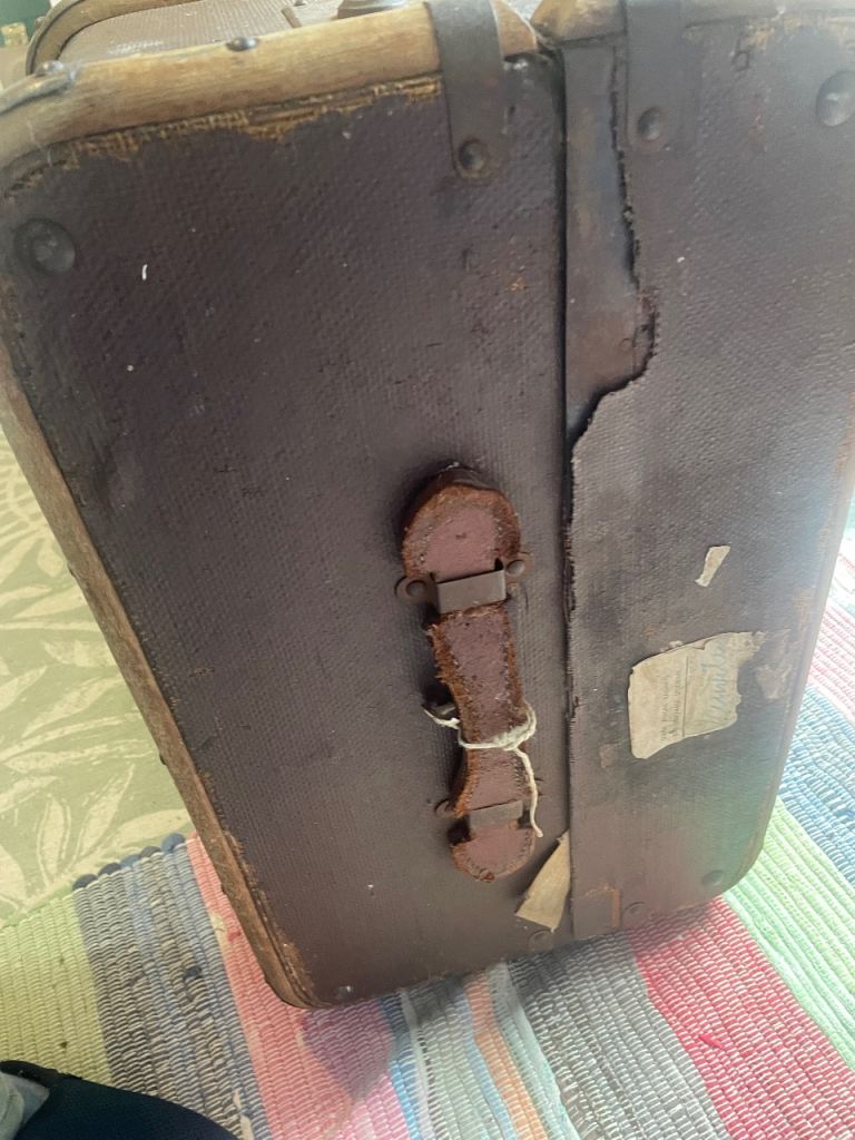 Vintage Trunk Suitcase – Brown, Fair Condition