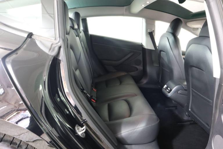 2021 Tesla Model 3 (Dual Motor) Long Range Auto 4WDE 4dr Saloon ELECTRIC Automatic