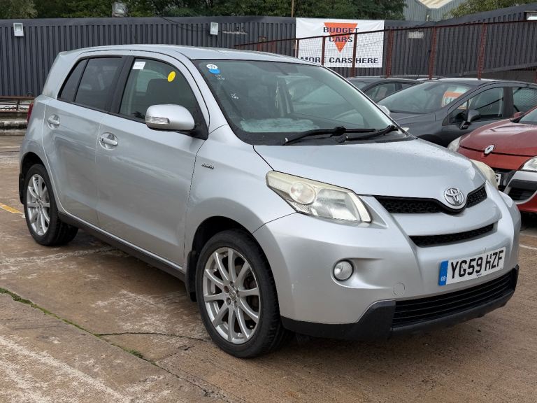 Toyota, URBAN CRUISER, Hatchback, 2009, Manual, 1364 (cc), 5 doors