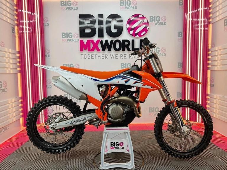 KTM SXF 350 2022 - Only 53 Hours - Brand New Original Plastics - Immaculate