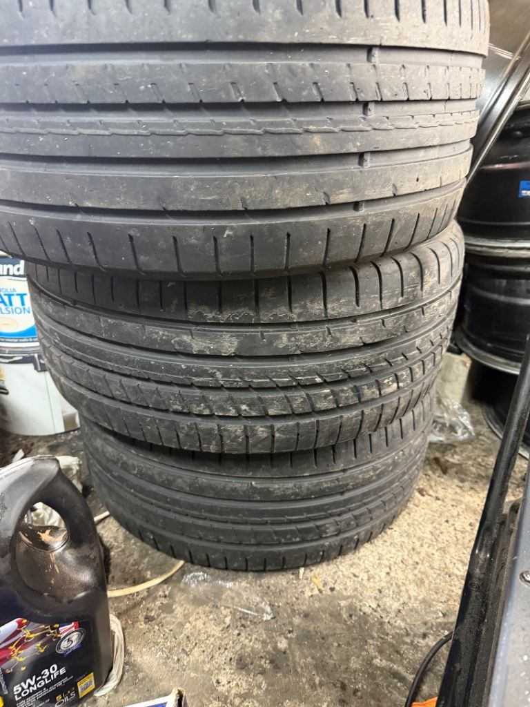 Goodyear eagle f1 235/40/18