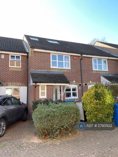 3 bedroom house in Abbotswood Road, London, SE22 (3 bed) (#2795922)