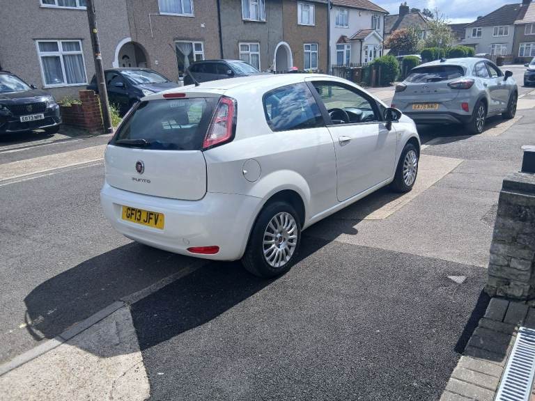 Fiat, PUNTO, Hatchback, 2013, Manual, 1242 (cc), 3 doors