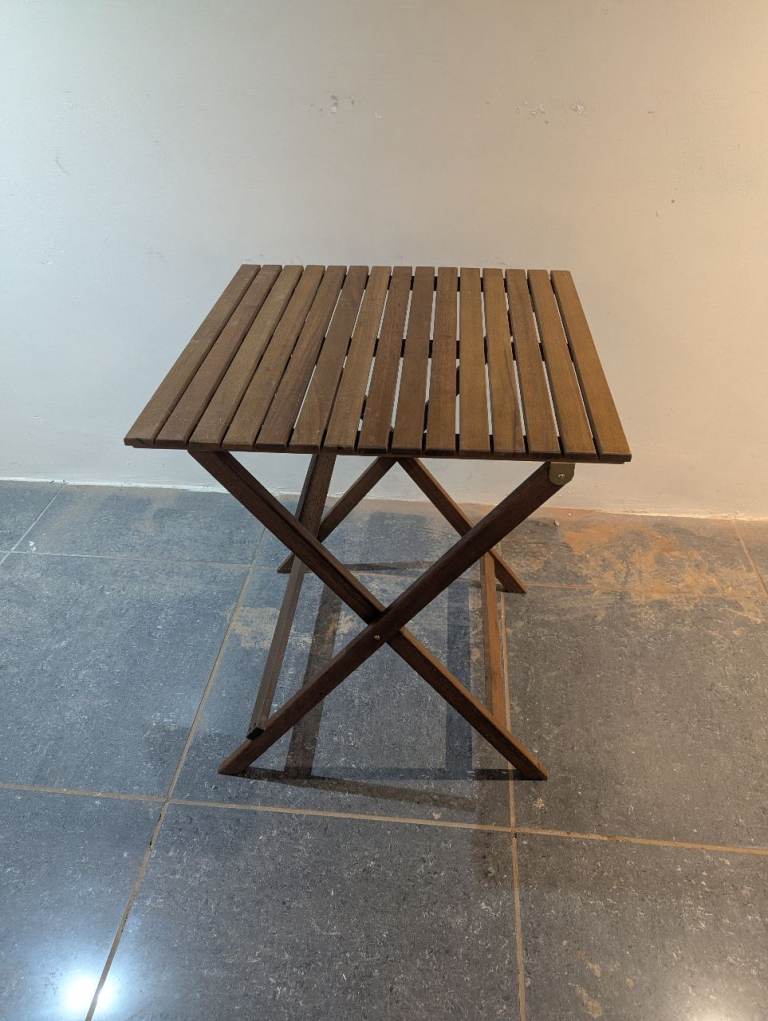 Lovely  Slatted Wooden Garden Bistro Patio Display Table FOLD AWAY