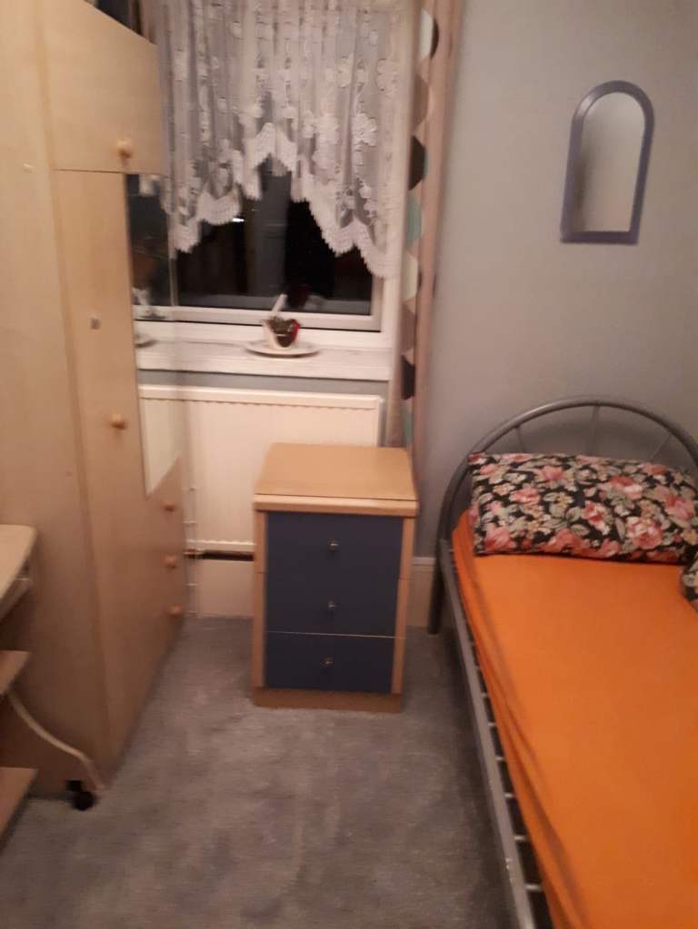 £800 no deposit required Single room available in Belsize Park / Hampstead Heath Camden Area