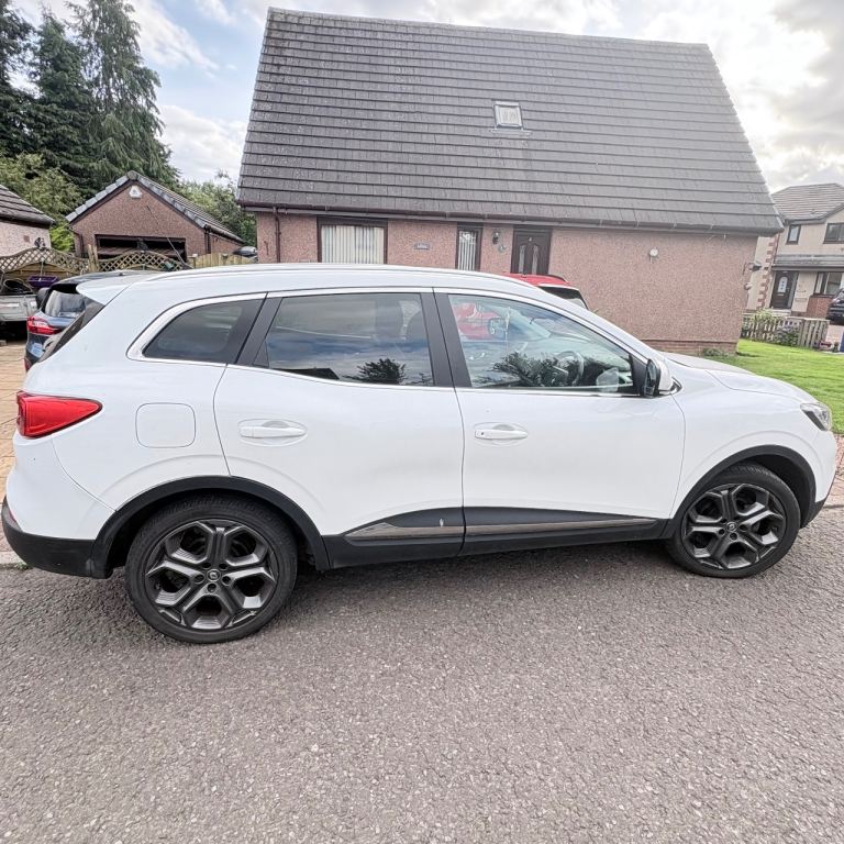 Renault, KADJAR, Hatchback, 2016, Manual, 1598 (cc), 5 doors