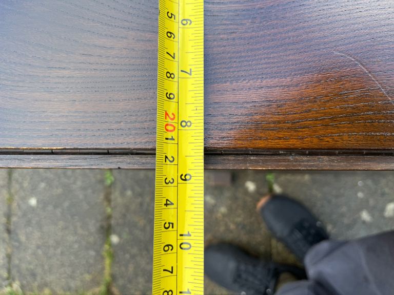 Ercol Windsor gate leg table (delivery available)