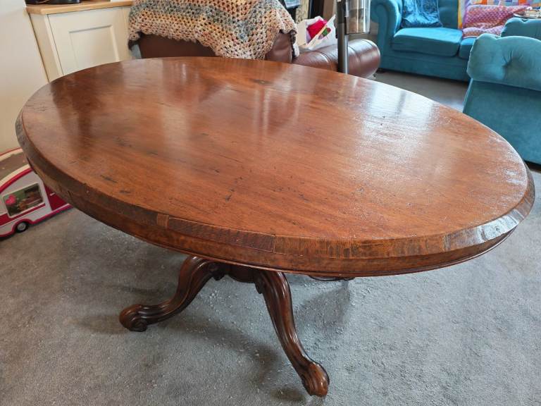 Antique Oval Pedestal Dining Table