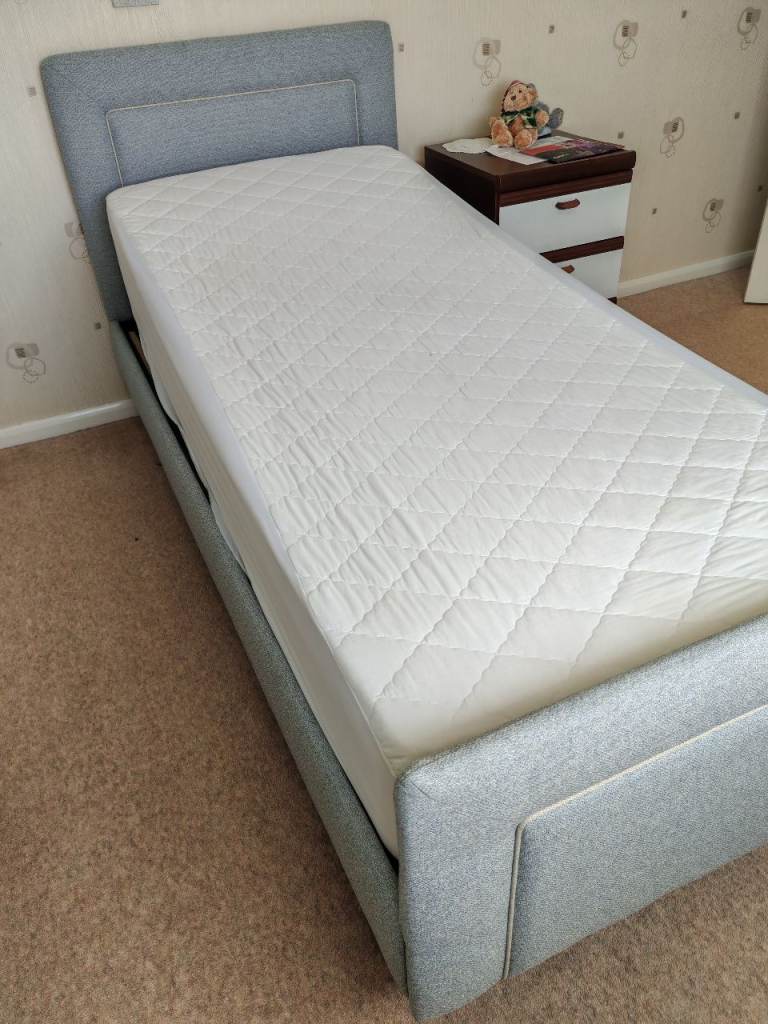Careco 3ft Single adjustable electric bed