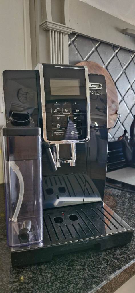 De'Longhi Dinamica Bean to Cup Coffee Machine - Good Condition Black