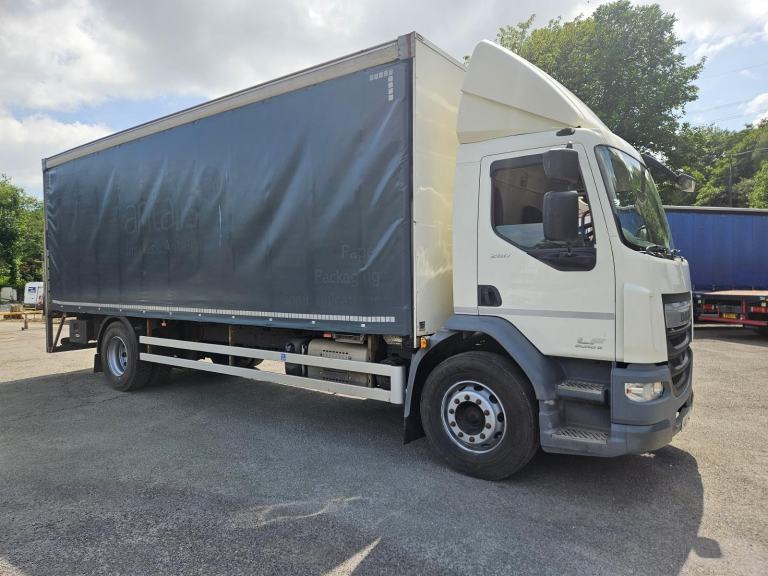 2017 DAF 18 ton curtain sider, 1 owner , low kms, warranty, UK delivery