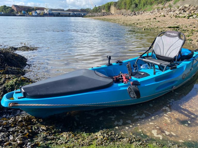 Fishing Kayak FREE DELIVERY Pedal Fin Drive Sea Lakes River Canoe Camping Beach Spinning