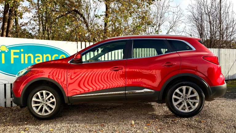 CAN'T GET CREDIT? CALL US! Renault Kadjar 1.3 TCe Dynamique Nav ENERGY - £199 DEPOSIT, £66 PER WEEK