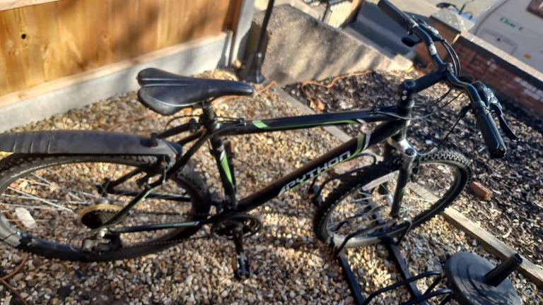 Gents mountain bike 26 inch wheel 