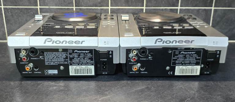 Pioneer CDJ "read"