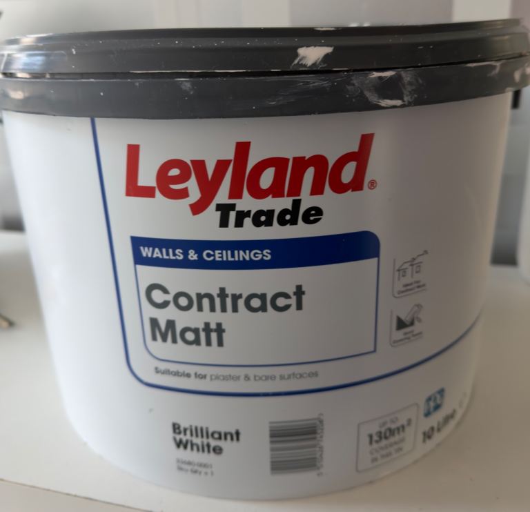 Leyland trade contract matt paint 10 litres brand new 