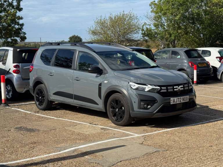 2023 Dacia Jogger 1.0 TCe Extreme SE 5dr MPV PETROL Manual