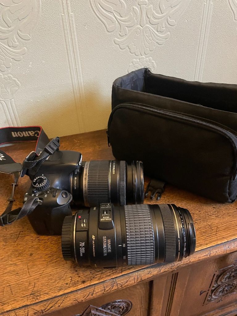 Canon EOS 550D with accessories