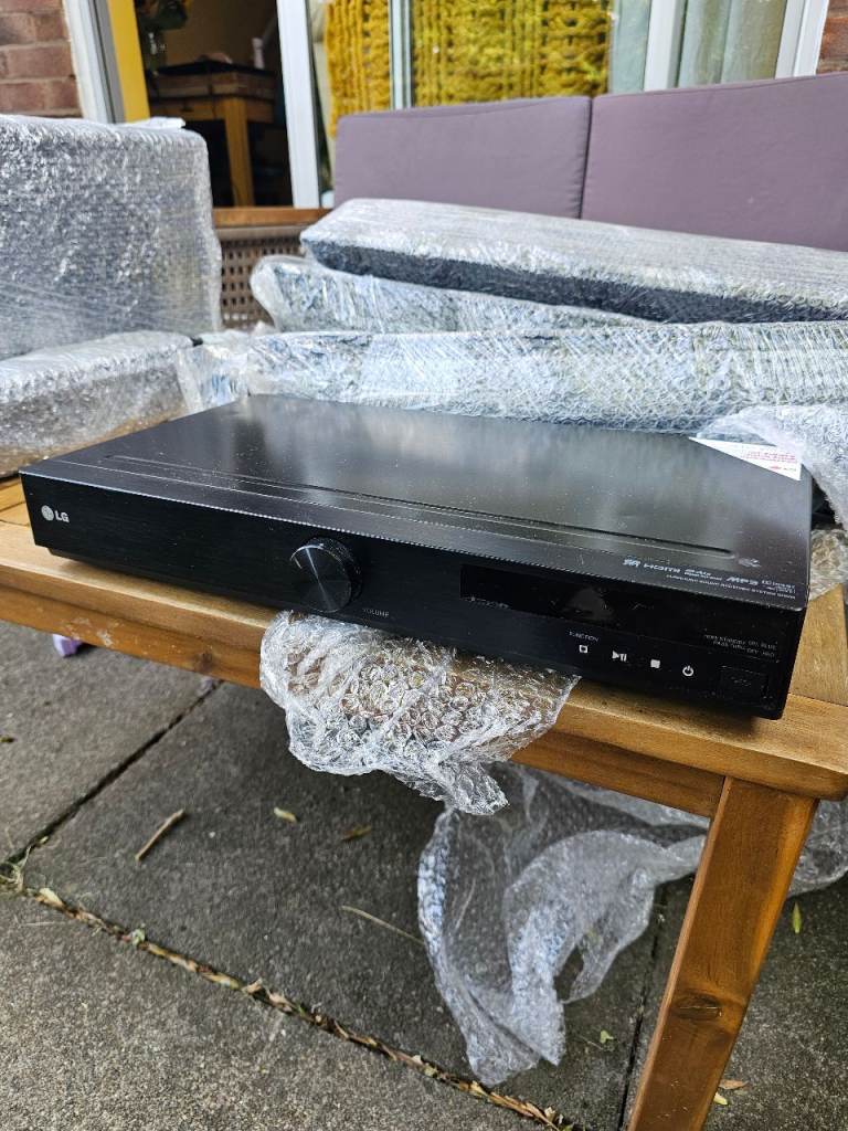 LG SR906SB 5.1 Home Cinema System 1100W - Bargain / Quick Sale