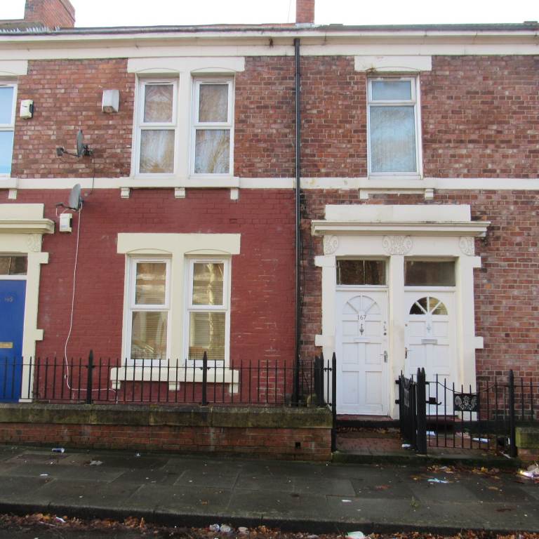 3 Bedroom Upper Floor Flat, Dilston Road, Arthurs Hill, Newcastle Upon Tyne, NE4 5AD