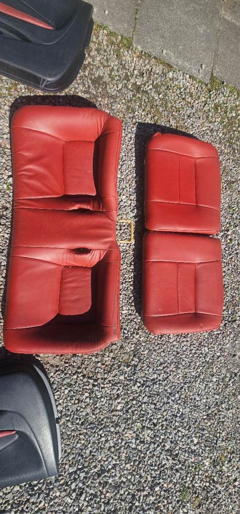 Red edition toyota celica gen7 seats and door cards 
