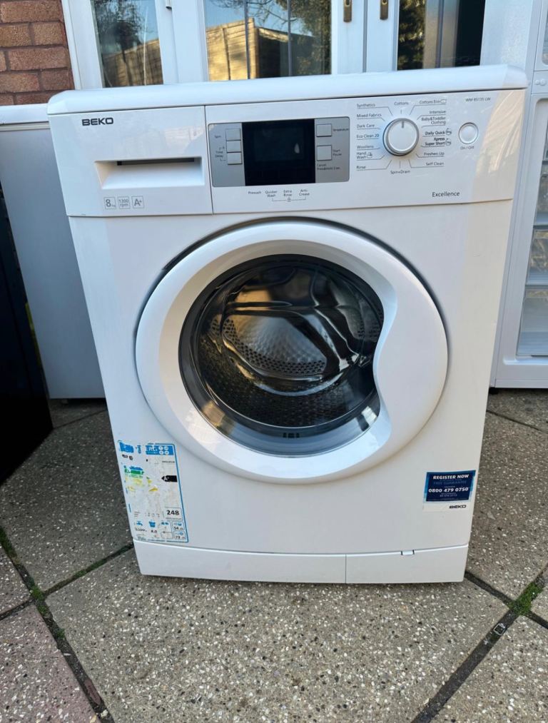Beko white 8kg washing machine. In excellent working condition. With 12 months warranty. 