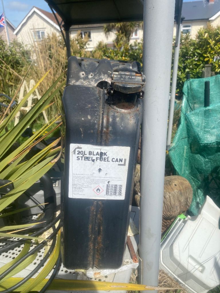 Fuel can £7 Jerry can